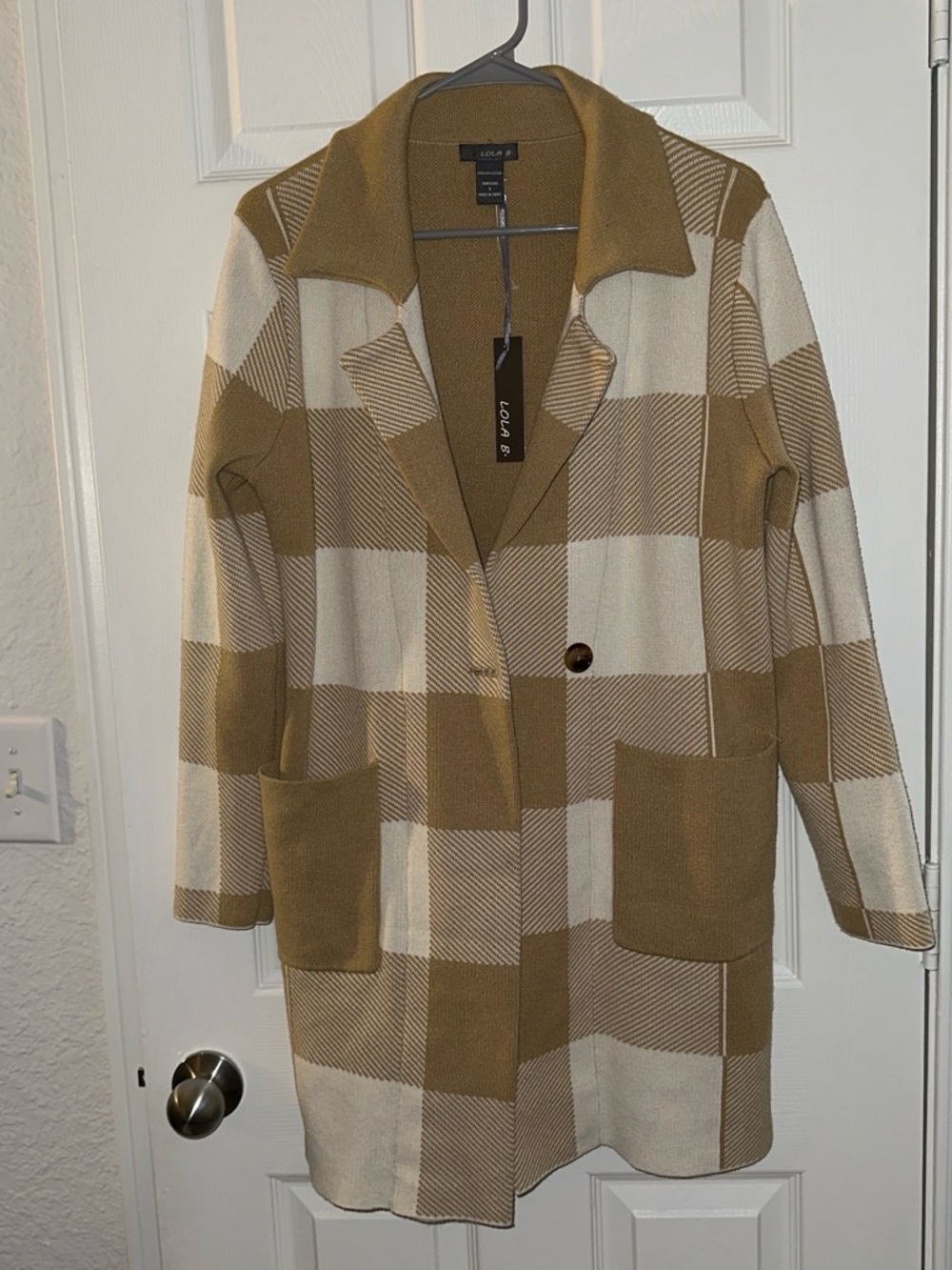 Women’s Taupe Plaid Cardigan/Blazer